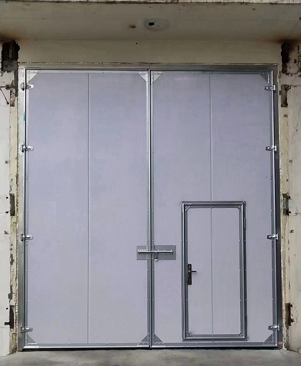 通渭工业平开门