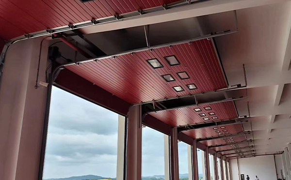 通渭工业翻板门