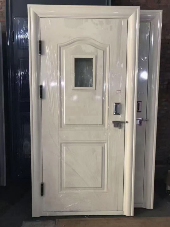 通渭学校教室门