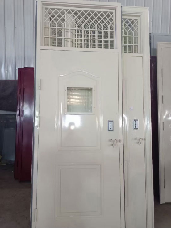 通渭学校教室门