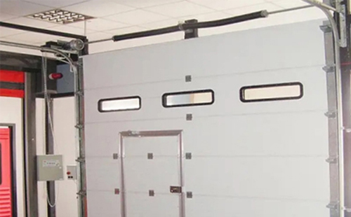 通渭工业提升门的安装方法