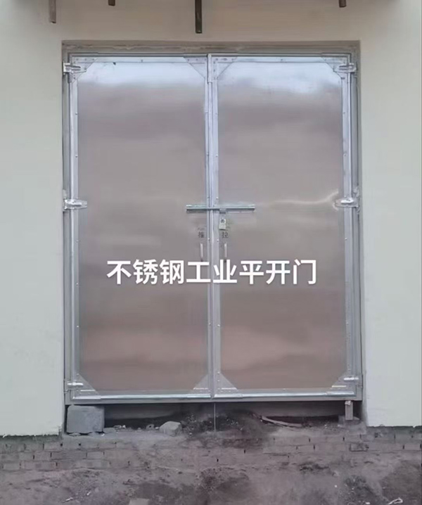 不锈钢通渭工业平开门在现代工业场景中的应用实践