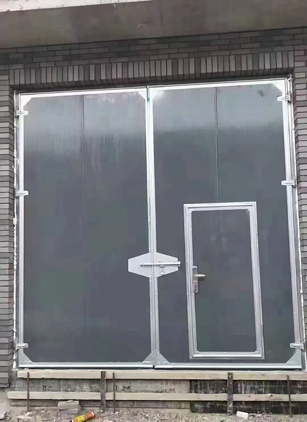 通渭工业平开门在大型设备制造车间的应用实例